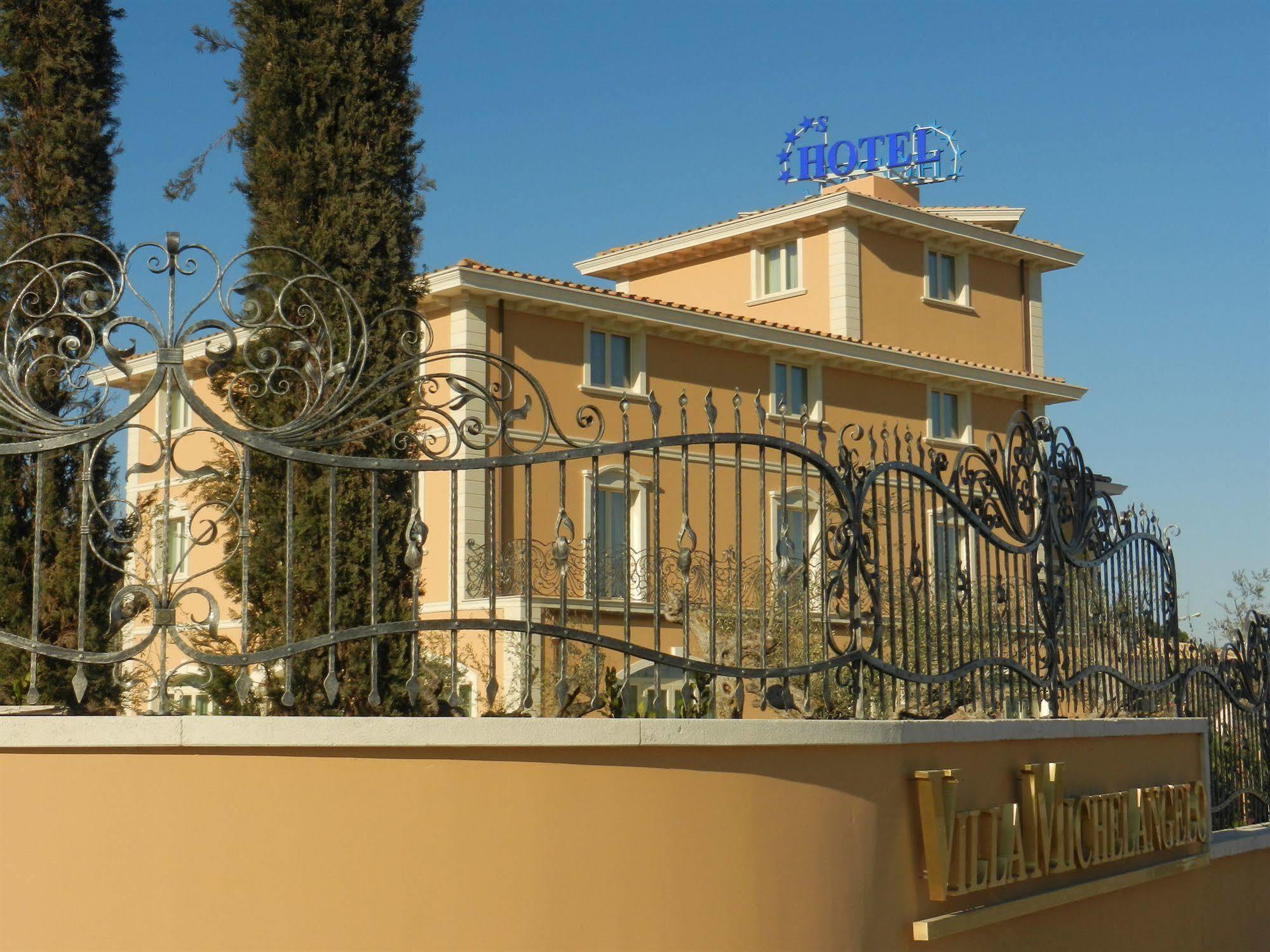 Hotel Villa Michelangelo Città Sant'Angelo Exterior foto